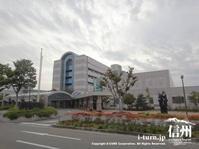 長野市民病院の外観