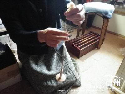 糸紡ぎ